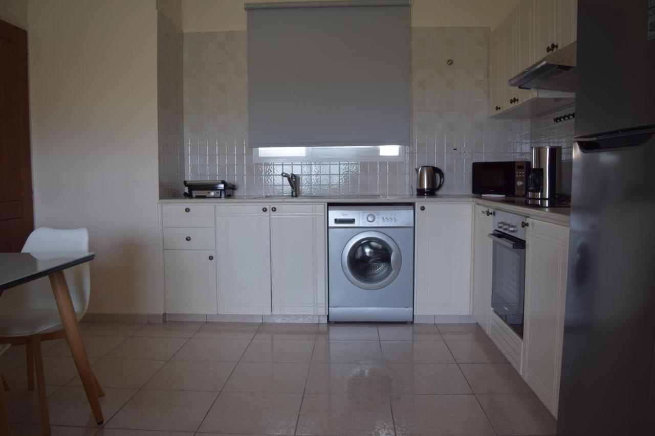 Eden Heights Sea View Apartment 203 - By Imh Travel & Tours Paphos Ngoại thất bức ảnh