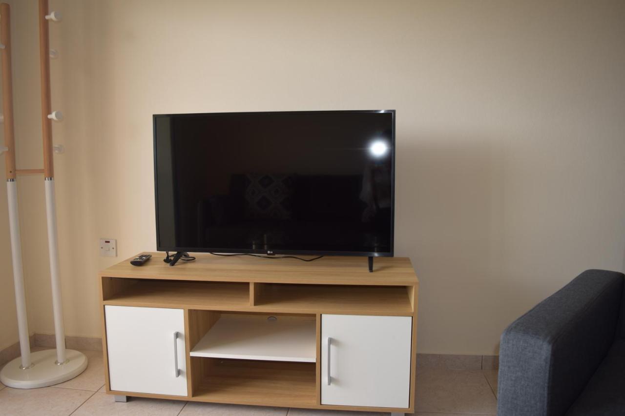 Eden Heights Sea View Apartment 203 - By Imh Travel & Tours Paphos Ngoại thất bức ảnh